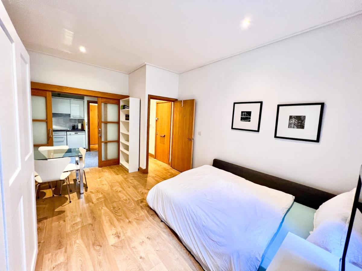 Superior Entire Apartment Between St Pauls Cathedral And Covent Garden Лондон Экстерьер фото
