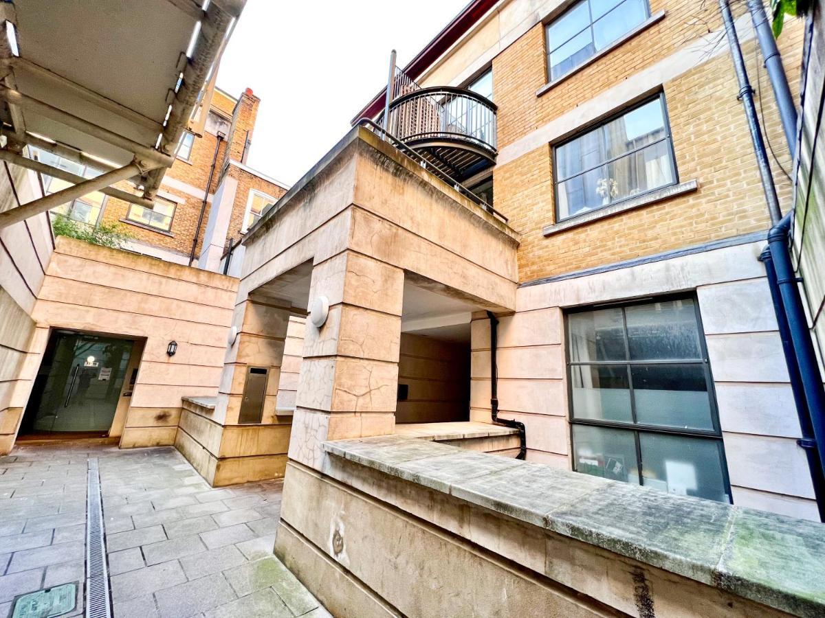 Superior Entire Apartment Between St Pauls Cathedral And Covent Garden Лондон Экстерьер фото
