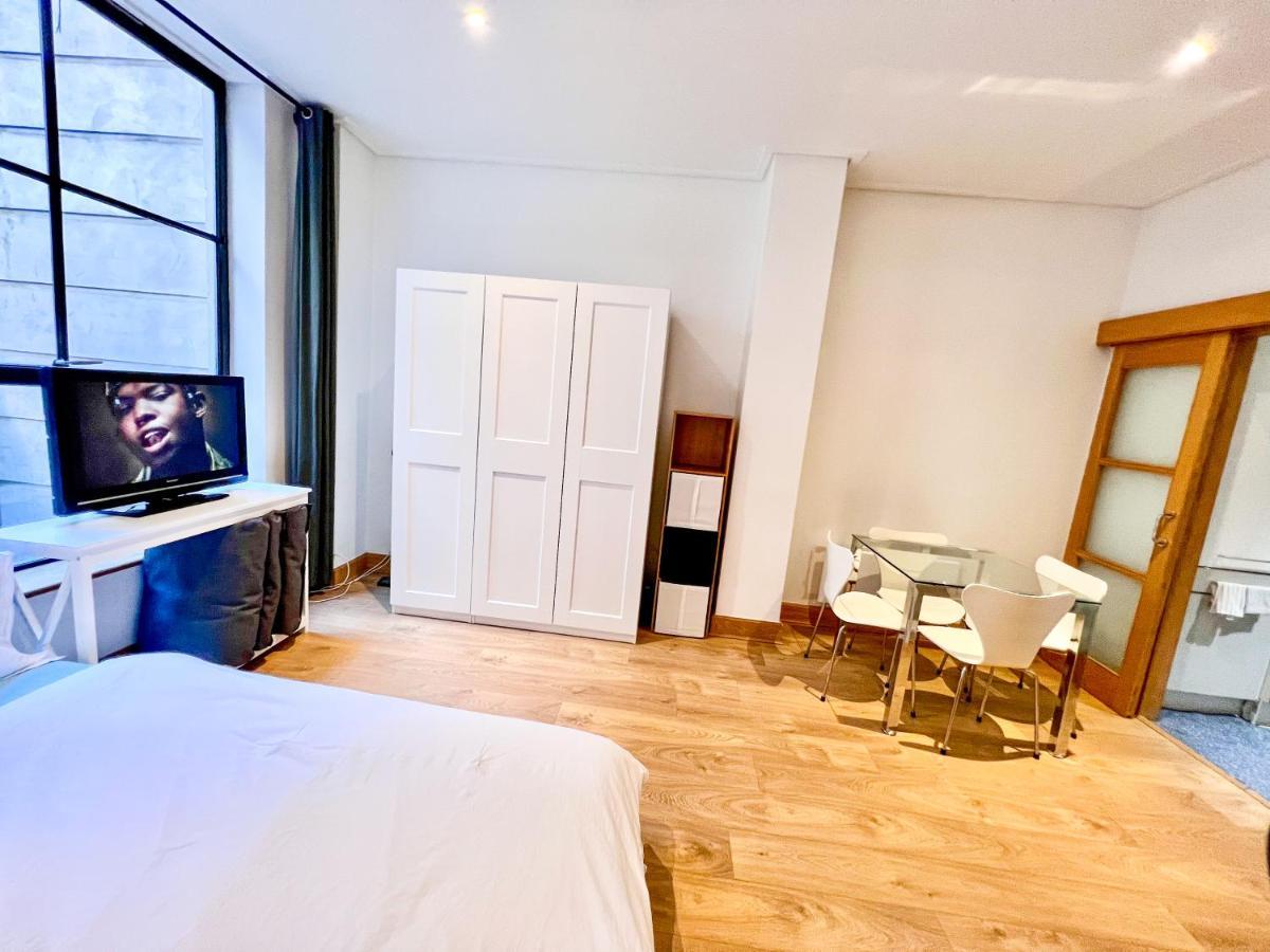 Superior Entire Apartment Between St Pauls Cathedral And Covent Garden Лондон Экстерьер фото