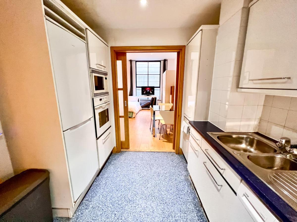 Superior Entire Apartment Between St Pauls Cathedral And Covent Garden Лондон Экстерьер фото